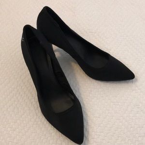 VERA WANG SIZE 6 BLACK 3” DRESS PUMP SHOES